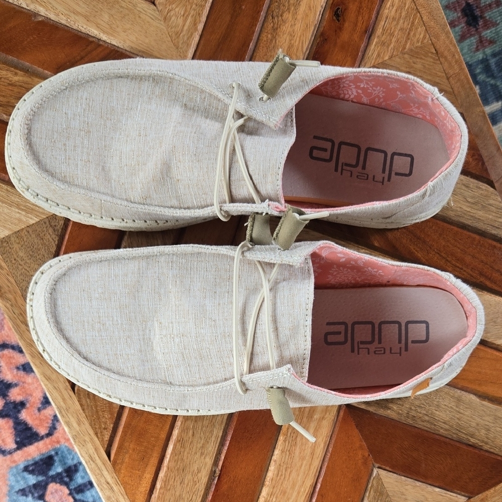 Hey Dude Women's Cream Loafers